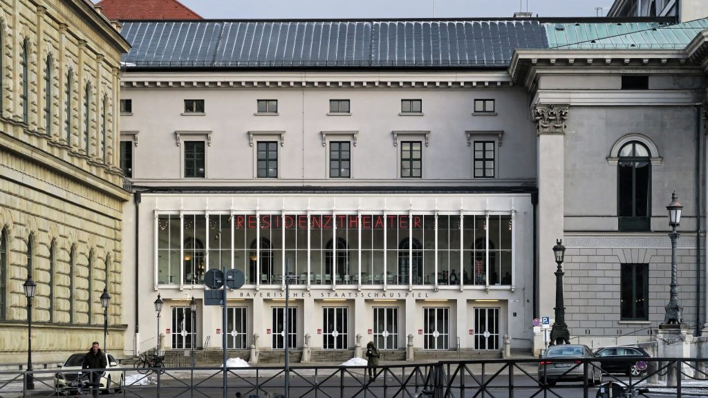 Residenztheater München, Max-Joseph-Platz
